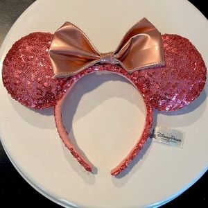Bright Pink Minnie Ears - Authentic Disney Parks merch
